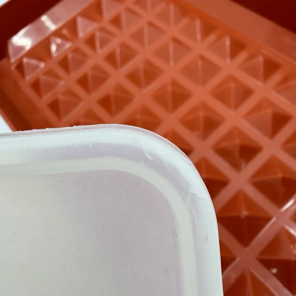 Tupperware red orange